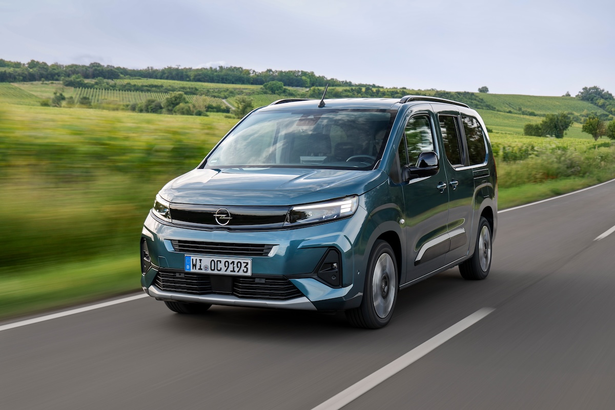 Opel Combo, arriva il benzina: più scelta per i clienti Opel Combo, arriva il benzina: più scelta per i clienti