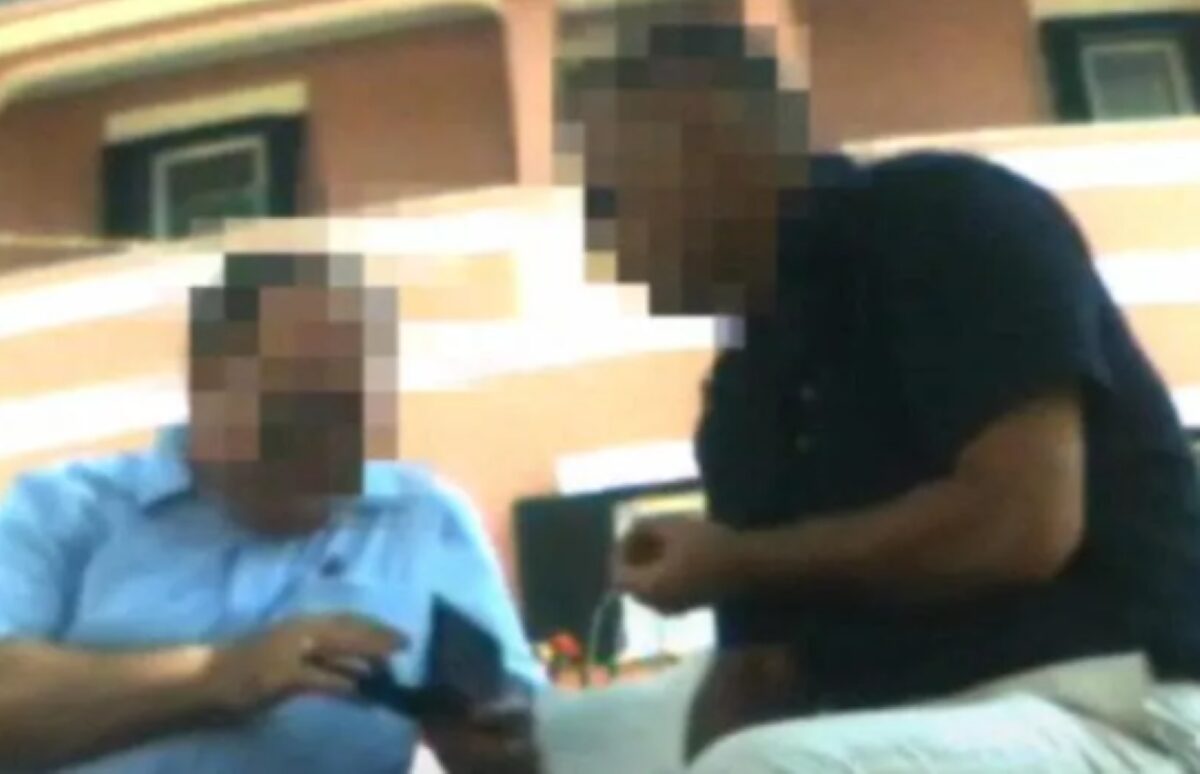 “Spionaggio in favore della Russia”, due arresti a Roma. Ecco il video con la consegna di soldi e informazioni- VIDEO