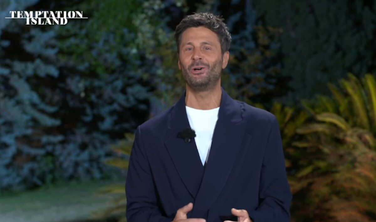 Ascolti tv, Temptation Island chiude in bellezza e fa il pieno di pubblico: il reality arriva al 35,5% di share Ascolti tv, Temptation Island chiude in bellezza e fa il pieno di pubblico: il reality arriva al 35,5% di share