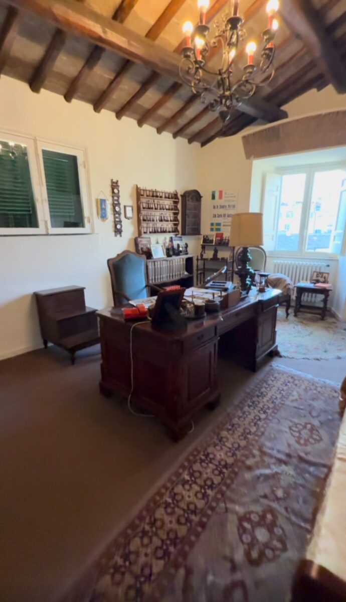 I VIDEO DI ROMA SEGRETA-La casa segreta di Sandro Pertini, il luogo dove il Presidente tornava semplicemente uomo I VIDEO DI ROMA SEGRETA-La casa segreta di Sandro Pertini, il luogo dove il Presidente tornava semplicemente uomo