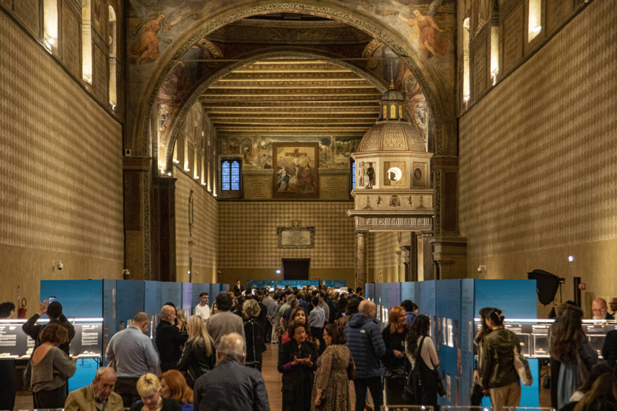 Orafi, designer e artisti da tutto il mondo sotto il Cupolone, torna l’evento diffuso più prezioso dell’Urbe Orafi, designer e artisti da tutto il mondo sotto il Cupolone, torna l’evento diffuso più prezioso dell’Urbe