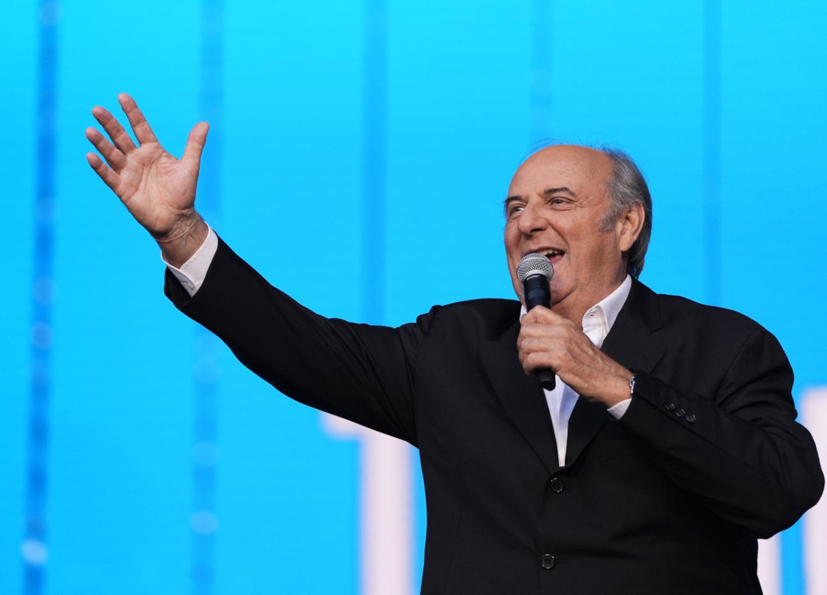 Gerry Scotti: “Ecco tra quanto andrò in pensione”. E sul possibile futuro in Rai… Gerry Scotti: “Ecco tra quanto andrò in pensione”. E sul possibile futuro in Rai…