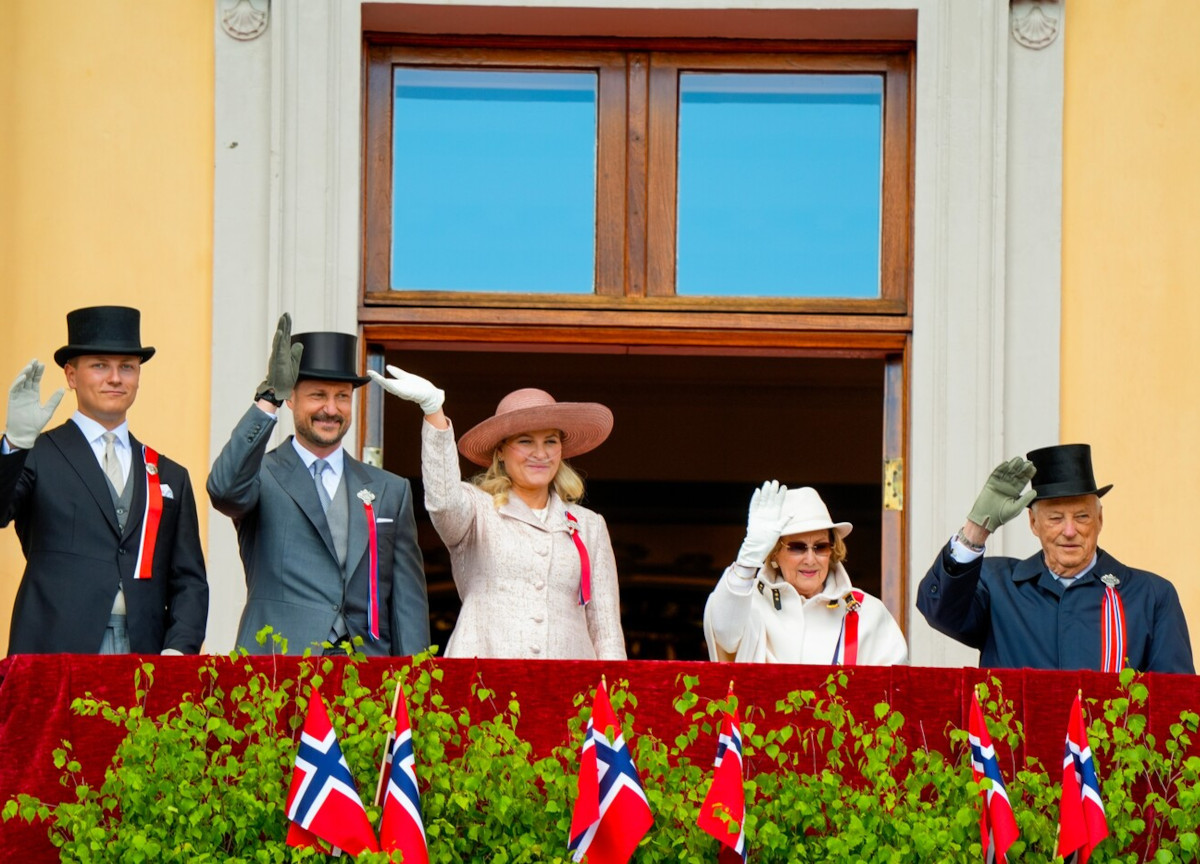 Addio a Re Harald V di Norvegia. Si apre ora la successione al trono del figlio Haakon (e non sarà semplice) Addio a Re Harald V di Norvegia. Si apre ora la successione al trono del figlio Haakon (e non sarà semplice)