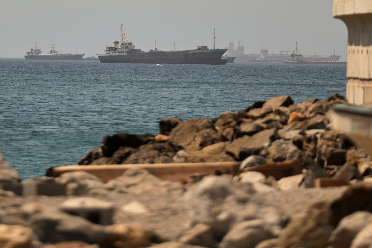 Stretto di Hormuz, la battaglia senza fine. Teheran alza il muro contro i “paesi ostili”, stop al transito per Usa e Israele Stretto di Hormuz, la battaglia senza fine. Teheran alza il muro contro i “paesi ostili”, stop al transito per Usa e Israele
