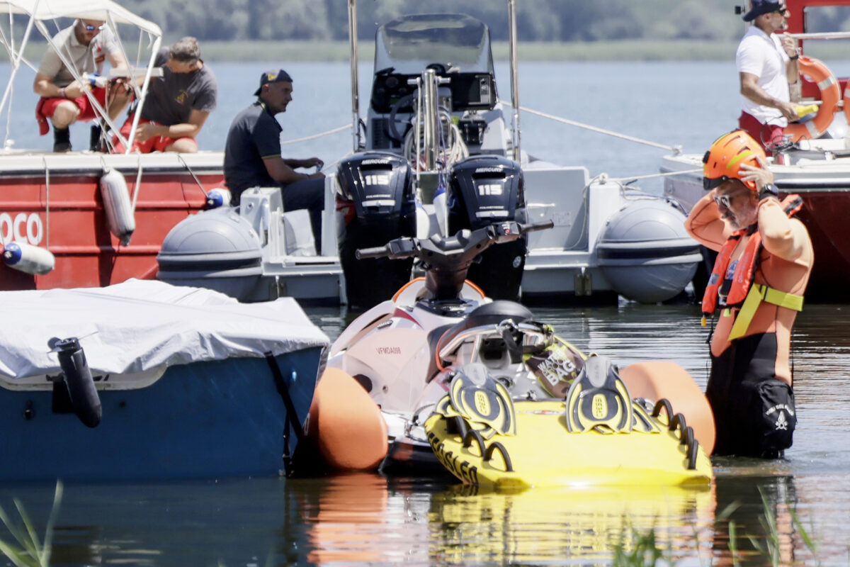 Lago di Vico, trovato il corpo di Luigi Cavallari: ecco chi ha perso la vita nelle acque dove è morto il marito di Roccella Lago di Vico, trovato il corpo di Luigi Cavallari: ecco chi ha perso la vita nelle acque dove è morto il marito di Roccella