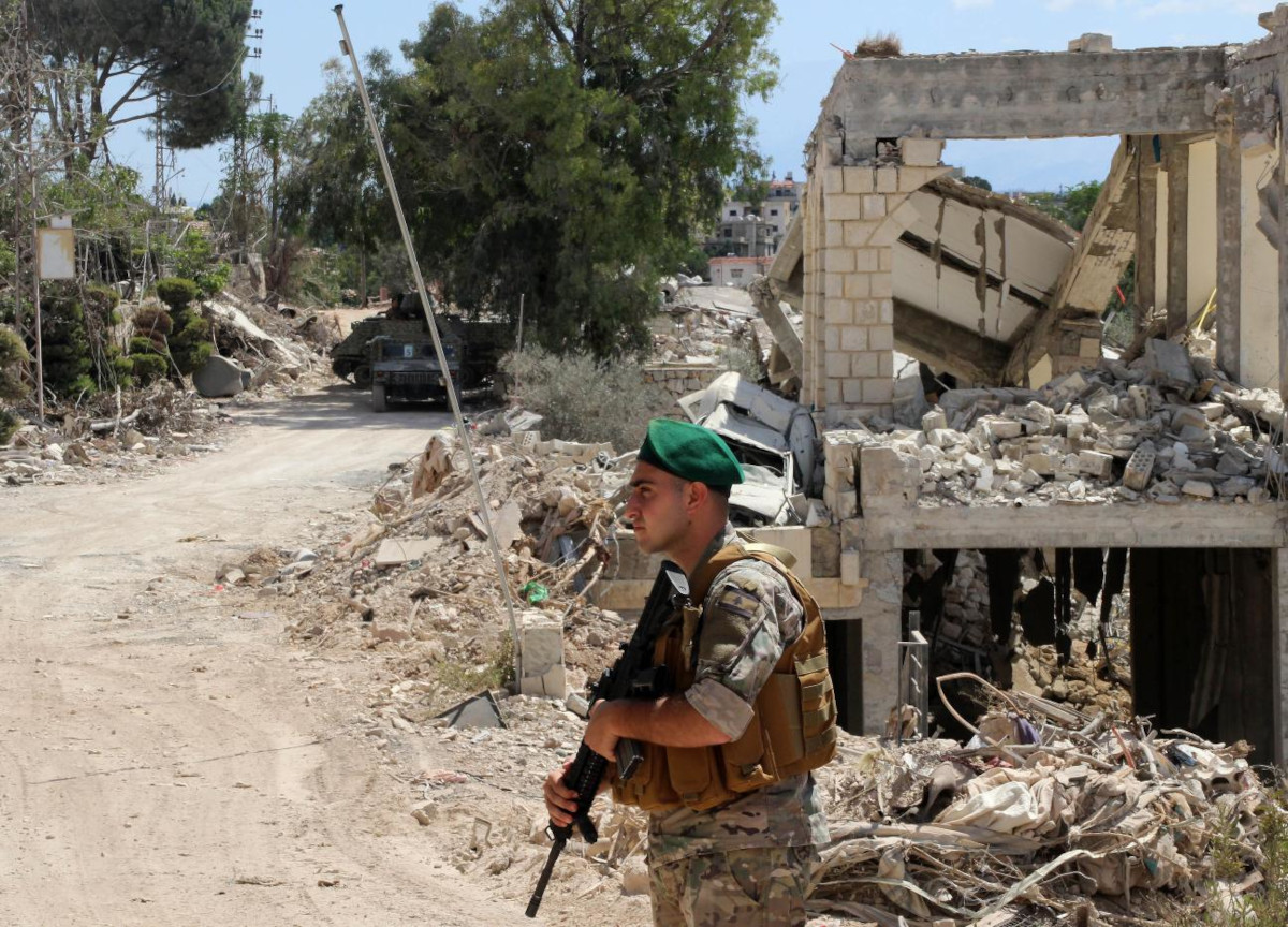 Libano, bombardamento israeliano sulle colline a Sud di Beirut. E Trump chiede un risarcimento miliardario all’Iran Libano, bombardamento israeliano sulle colline a Sud di Beirut. E Trump chiede un risarcimento miliardario all’Iran