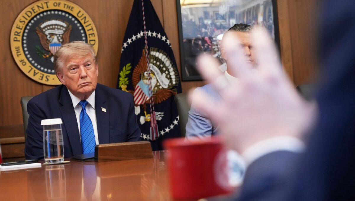 Usa-Iran, il piano segreto di Trump: ecco cosa starebbe progettando per costringere Teheran alla resa. Decisive le prossime 48 ore Usa-Iran, il piano segreto di Trump: ecco cosa starebbe progettando per costringere Teheran alla resa. Decisive le prossime 48 ore