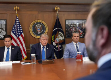 Chi è Andy Baker, l’architetto invisibile dell’ “America First” pronto all’addio alla Casa Bianca