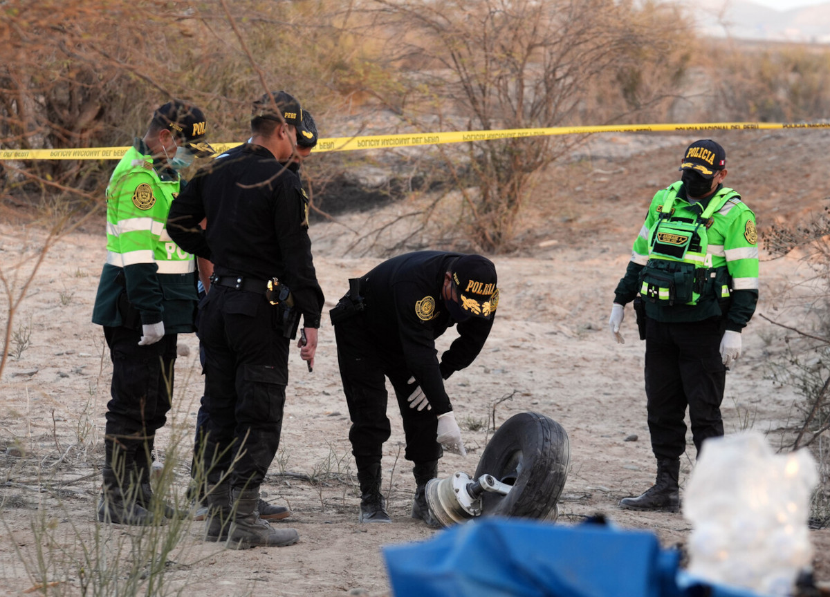 Tragedia in Perù, guasto meccanico e niente scatola nera. I rischi e i precedenti a Nazca Tragedia in Perù, guasto meccanico e niente scatola nera. I rischi e i precedenti a Nazca