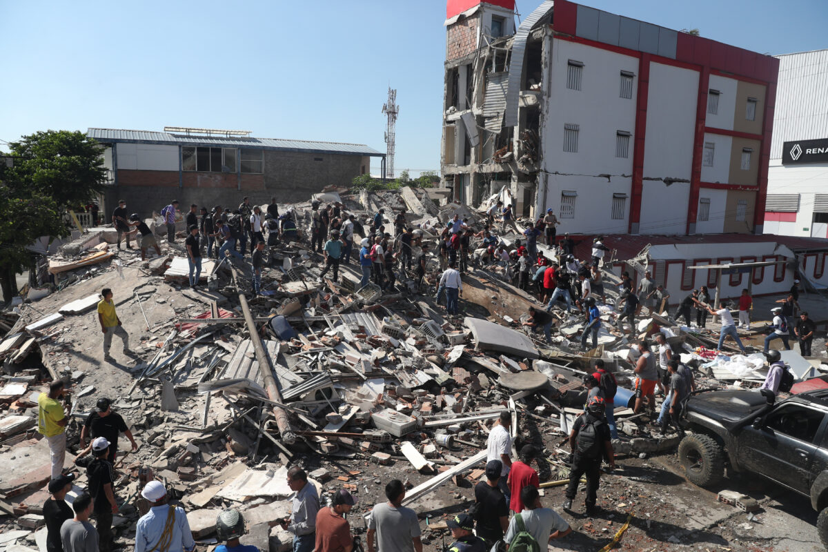 Terremoto in Colombia, 132 vittime e 570 feriti. Dagli Usa arrivano 15,5 milioni di dollari, l’Europa fa la sua parte con Copernicus Terremoto in Colombia, 132 vittime e 570 feriti. Dagli Usa arrivano 15,5 milioni di dollari, l’Europa fa la sua parte con Copernicus