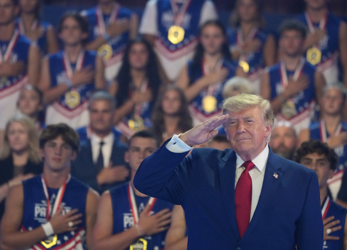 Trump tuttofare, l’annuncio a sorpresa: “Torno in tv come conduttore” Trump tuttofare, l’annuncio a sorpresa: “Torno in tv come conduttore”