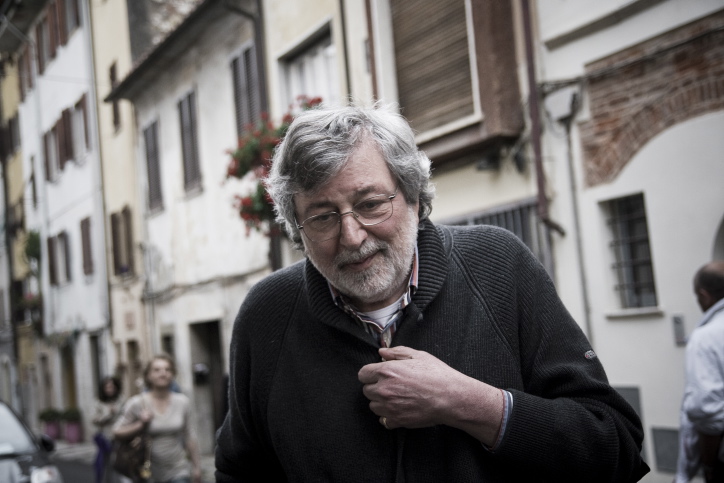 Francesco Guccini, oggi i funerali a Pavana: esequie private, a settembre l’omaggio dei fan Francesco Guccini, oggi i funerali a Pavana: esequie private, a settembre l’omaggio dei fan
