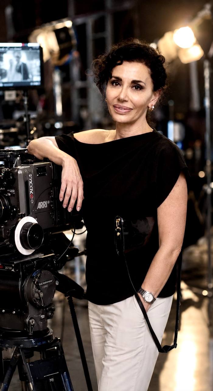 Anna Carlucci: “Quando si spengono le luci di Ballando con le Stelle, la macchina non si ferma mai” – INTERVISTA ESCLUSIVA