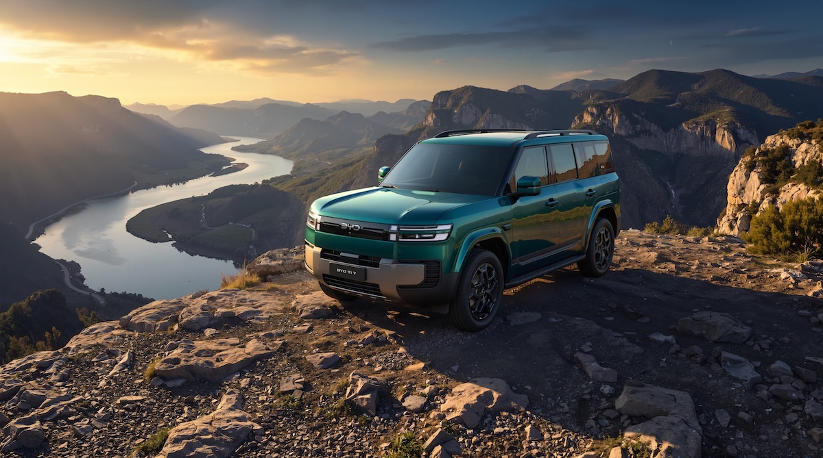 BYD Ti 7, il SUV ibrido da 408 CV sfida l’Europa a sette posti BYD Ti 7, il SUV ibrido da 408 CV sfida l’Europa a sette posti