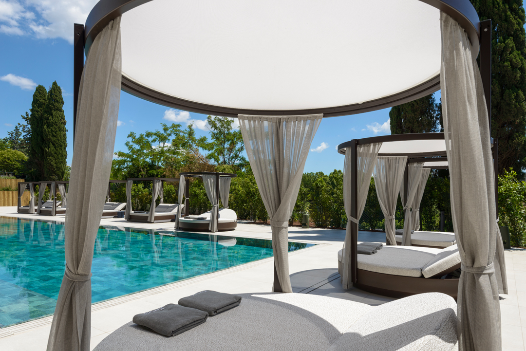 Che ne dite di un tuffo a due passi dal centro? Il Barceló Roma apre la piscina alla città Che ne dite di un tuffo a due passi dal centro? Il Barceló Roma apre la piscina alla città