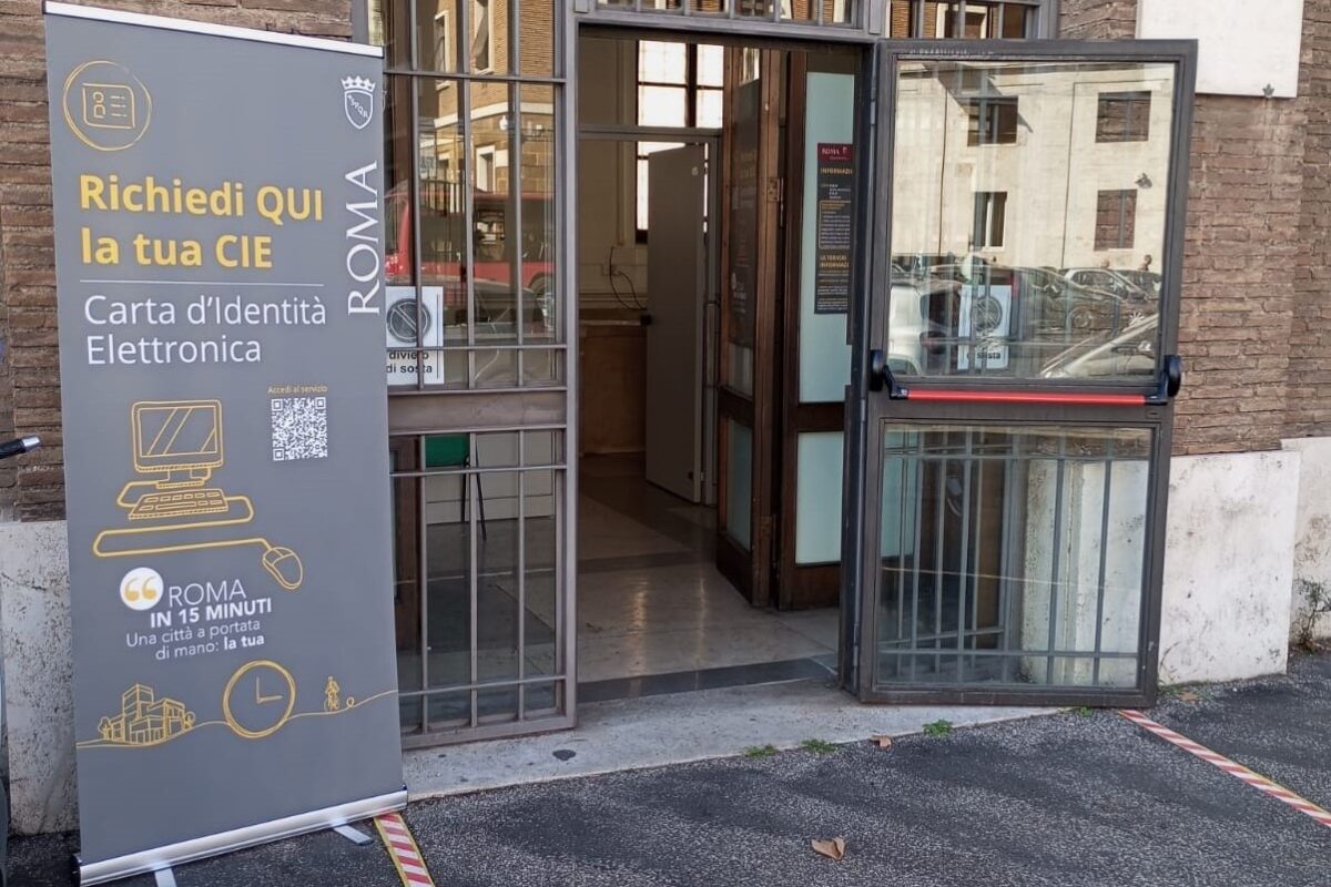 Possiedi ancora la carta d’identità cartacea? Stop ai viaggi all’estero Possiedi ancora la carta d’identità cartacea? Stop ai viaggi all’estero