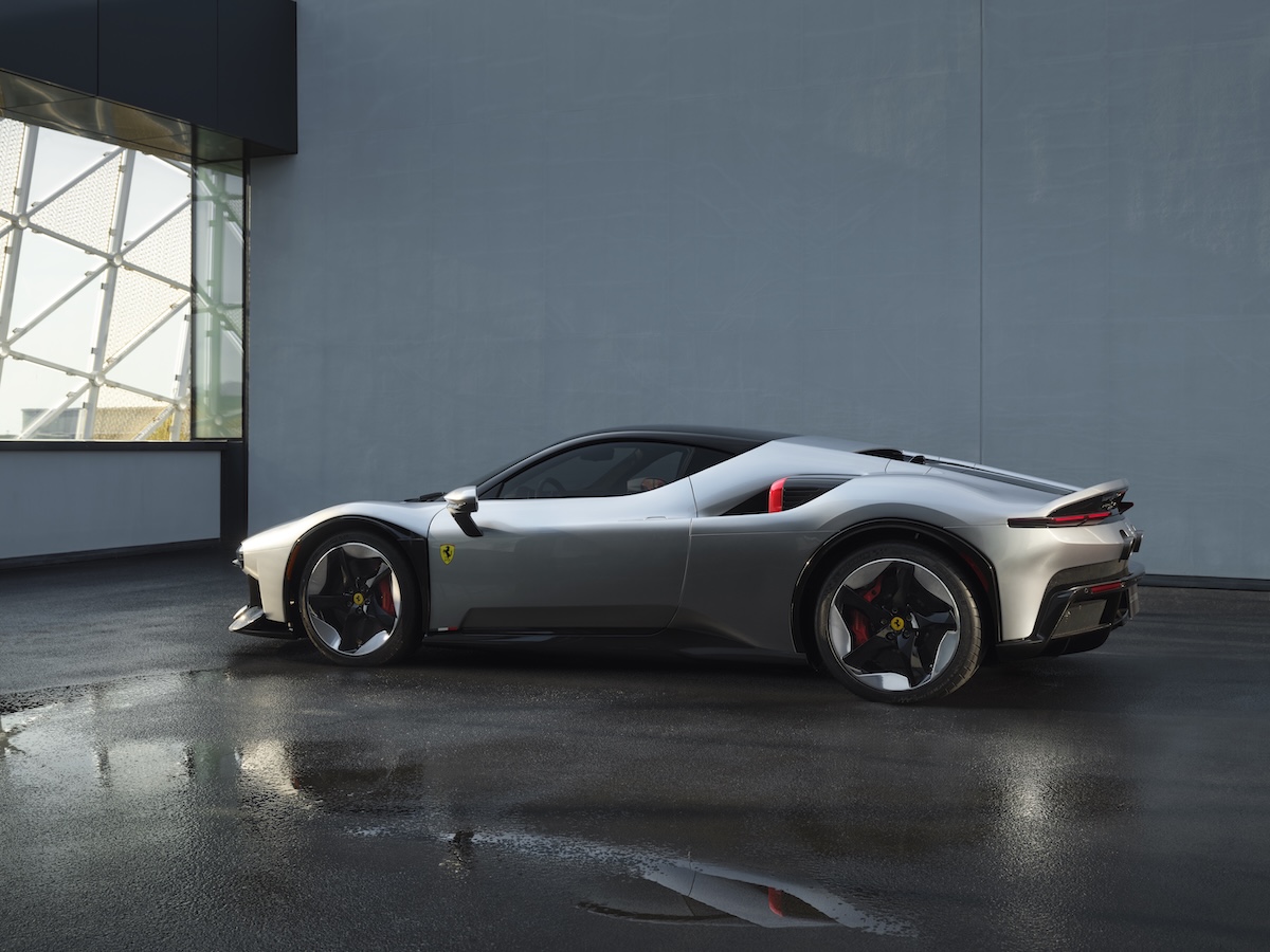 Ferrari CZ26: nuova One-Off basata sulla SF90 Stradale Ferrari CZ26: nuova One-Off basata sulla SF90 Stradale