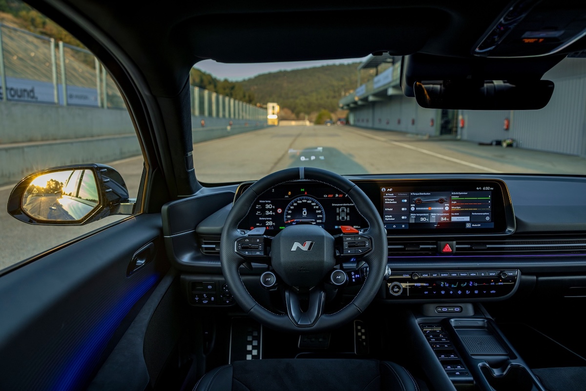 Hyundai IONIQ 6 N in Italia: al via gli ordini per la berlina elettrica da 650 CV Hyundai IONIQ 6 N in Italia: al via gli ordini per la berlina elettrica da 650 CV