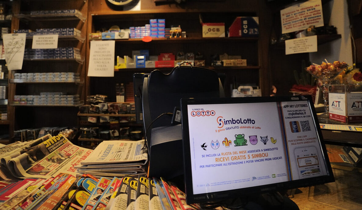 Estrazioni Lotto, SuperEnalotto e 10eLotto di sabato 8 agosto: i numeri vincenti Estrazioni Lotto, SuperEnalotto e 10eLotto di sabato 8 agosto: i numeri vincenti