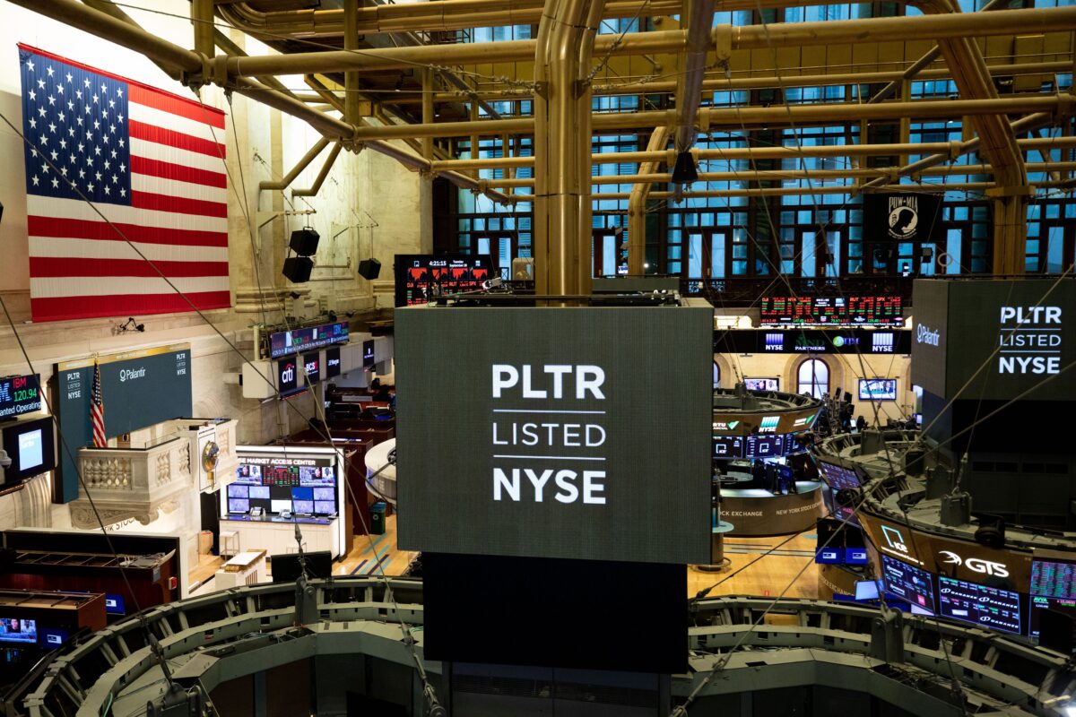 Wall Street corre con Palantir, Milano segue a ruota: risultati stellari per i listini, e sui mercati il clima è euforico Wall Street corre con Palantir, Milano segue a ruota: risultati stellari per i listini, e sui mercati il clima è euforico