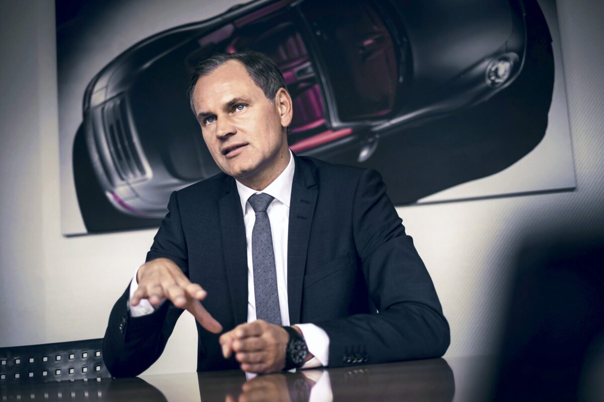 Volkswagen sull’orlo del baratro: 50mila tagli e quattro stabilimenti a rischio chiusura. Blume: “Situazione più che critica” Volkswagen sull’orlo del baratro: 50mila tagli e quattro stabilimenti a rischio chiusura. Blume: “Situazione più che critica”
