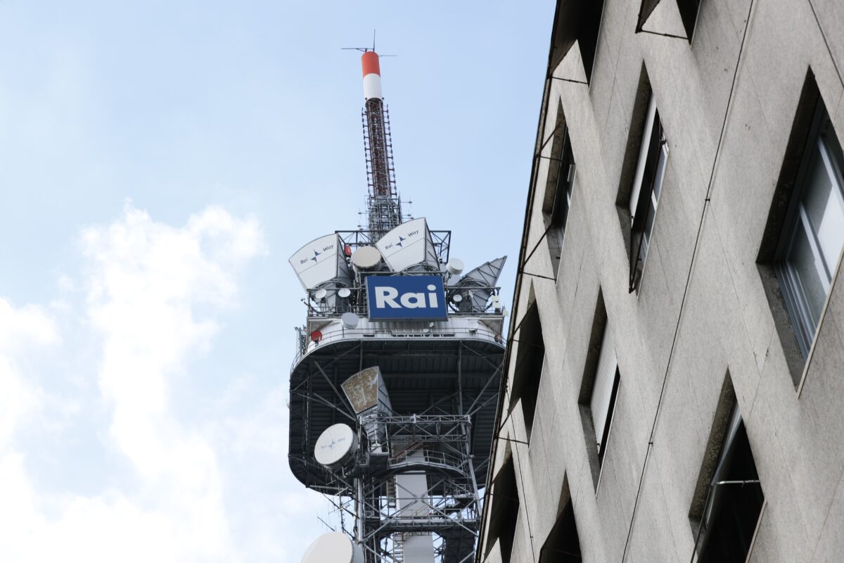 Rai Parlamento, partenza sbagliata per De Martino: dal caos sulle nomine dei vice alla bocciatura del piano editoriale, cosa sta succedendo Rai Parlamento, partenza sbagliata per De Martino: dal caos sulle nomine dei vice alla bocciatura del piano editoriale, cosa sta succedendo