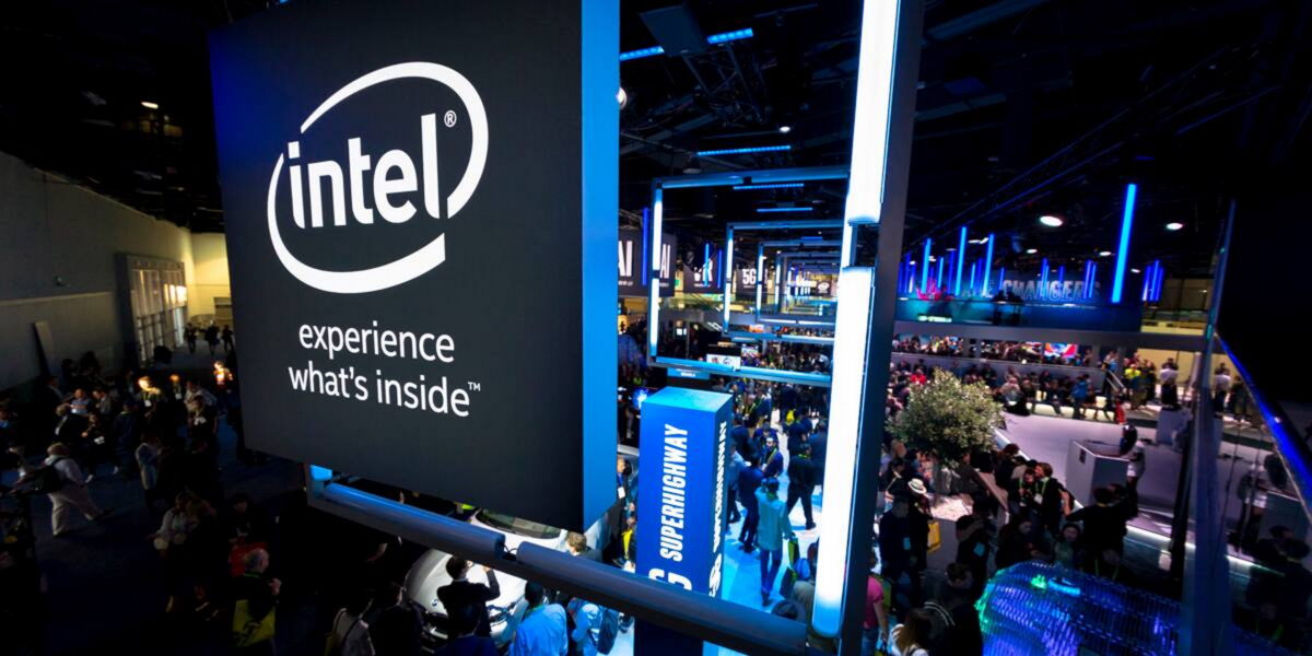 Intel, maxi-aumento di capitale da 20 miliardi di dollari: la scommessa sui chip made in Usa fa volare il titolo Intel, maxi-aumento di capitale da 20 miliardi di dollari: la scommessa sui chip made in Usa fa volare il titolo