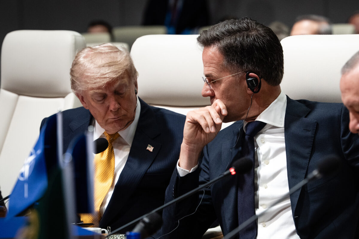 Trump, tra deliri e realtà parallele. “Hormuz è aperto, lo controlliamo al 100%”, dice. E chiede risarcimenti a Teheran per i danni subiti Trump, tra deliri e realtà parallele. “Hormuz è aperto, lo controlliamo al 100%”, dice. E chiede risarcimenti a Teheran per i danni subiti