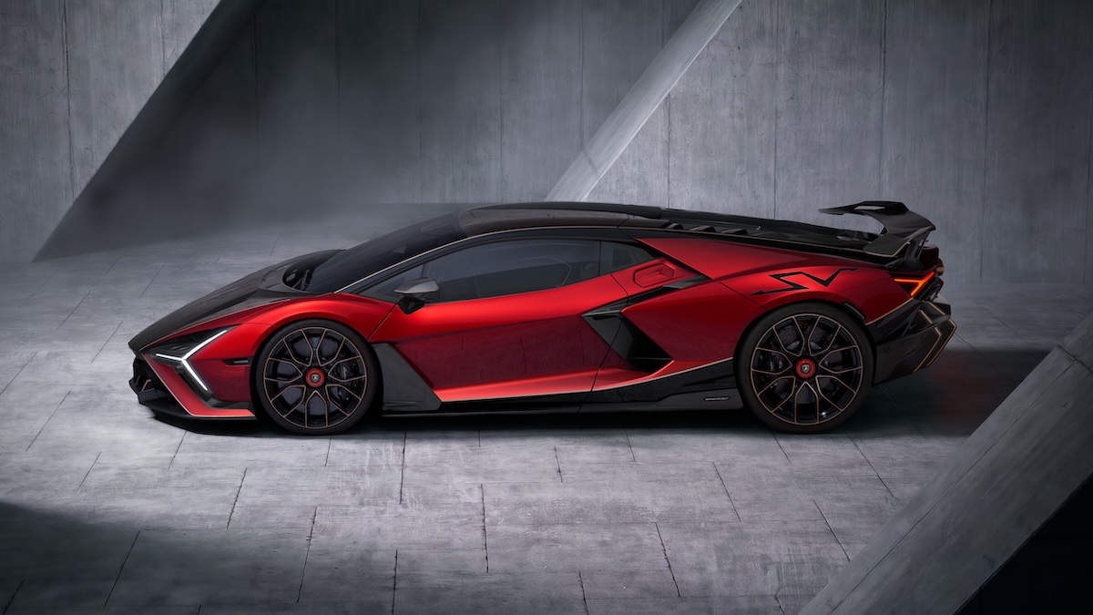 Revuelto SV: la Lamborghini V12 ibrida più potente di sempre