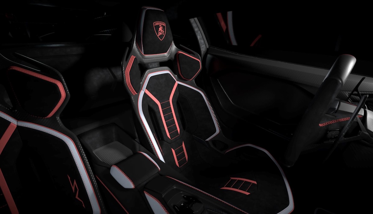 Revuelto SV: la Lamborghini V12 ibrida più potente di sempre