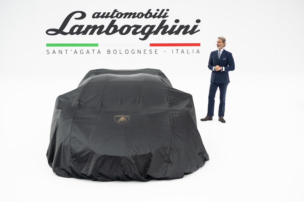 Lamborghini svela a The Quail la nuova Revuelto SV da 1.065 CV Lamborghini svela a The Quail la nuova Revuelto SV da 1.065 CV