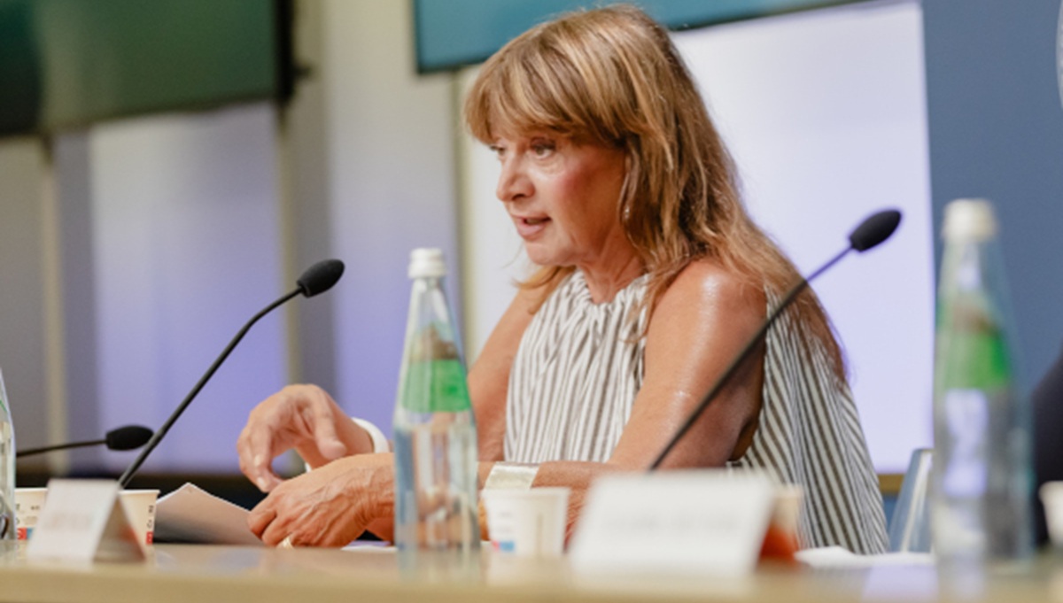 La segnalazione dell’Autorità: “Messaggio contrario alle tutele sui minori”. Un maxi cartellone a Milano finisce davanti a Agcom e Antitrust La segnalazione dell’Autorità: “Messaggio contrario alle tutele sui minori”. Un maxi cartellone a Milano finisce davanti a Agcom e Antitrust