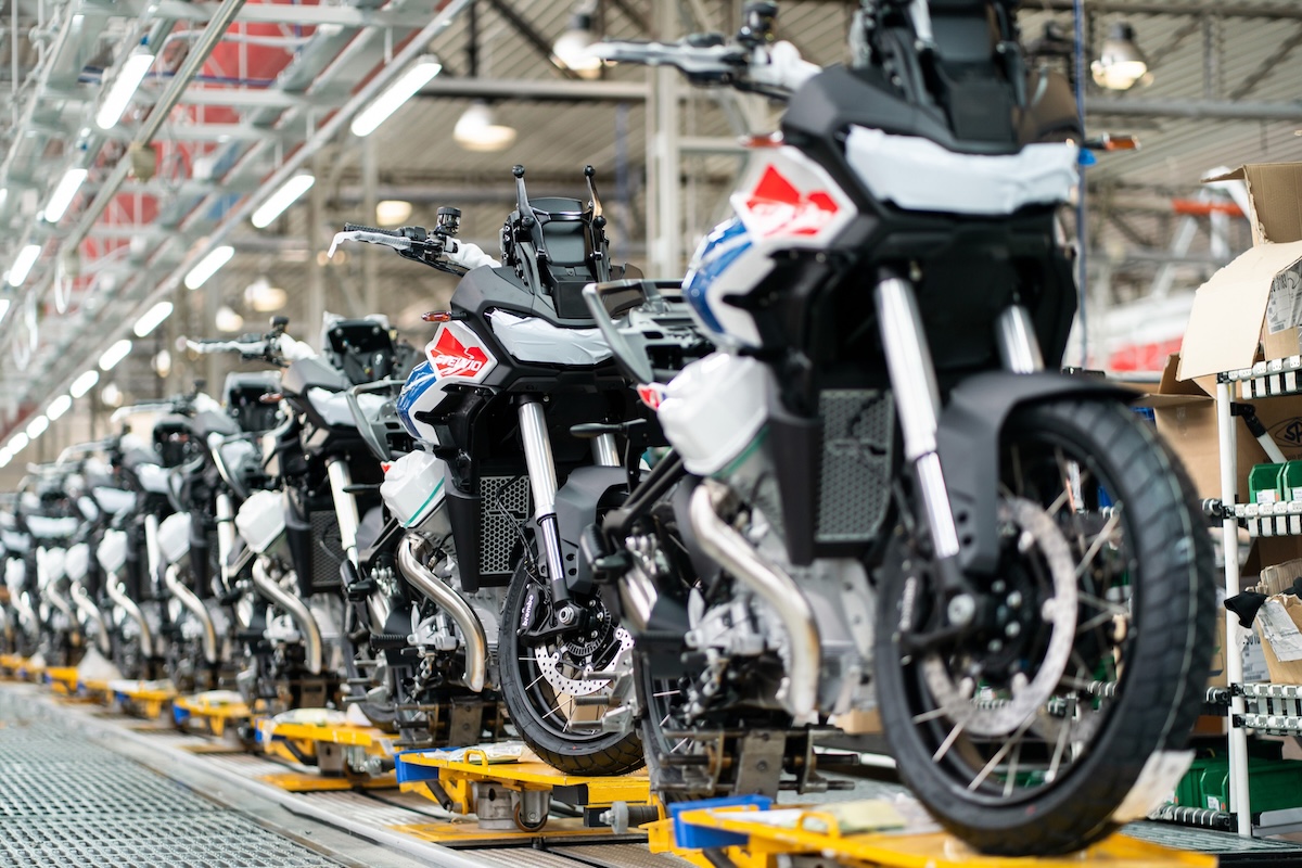 GMG 2026, Moto Guzzi svela la nuova casa di Mandello GMG 2026, Moto Guzzi svela la nuova casa di Mandello