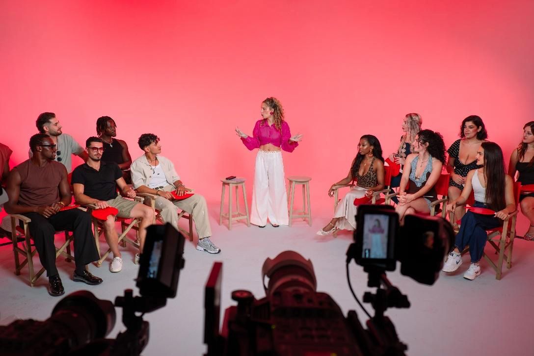 Tinder, “Double Date Island” debutta su TikTok: svelate le quattro coppie italiane in gara Tinder, “Double Date Island” debutta su TikTok: svelate le quattro coppie italiane in gara
