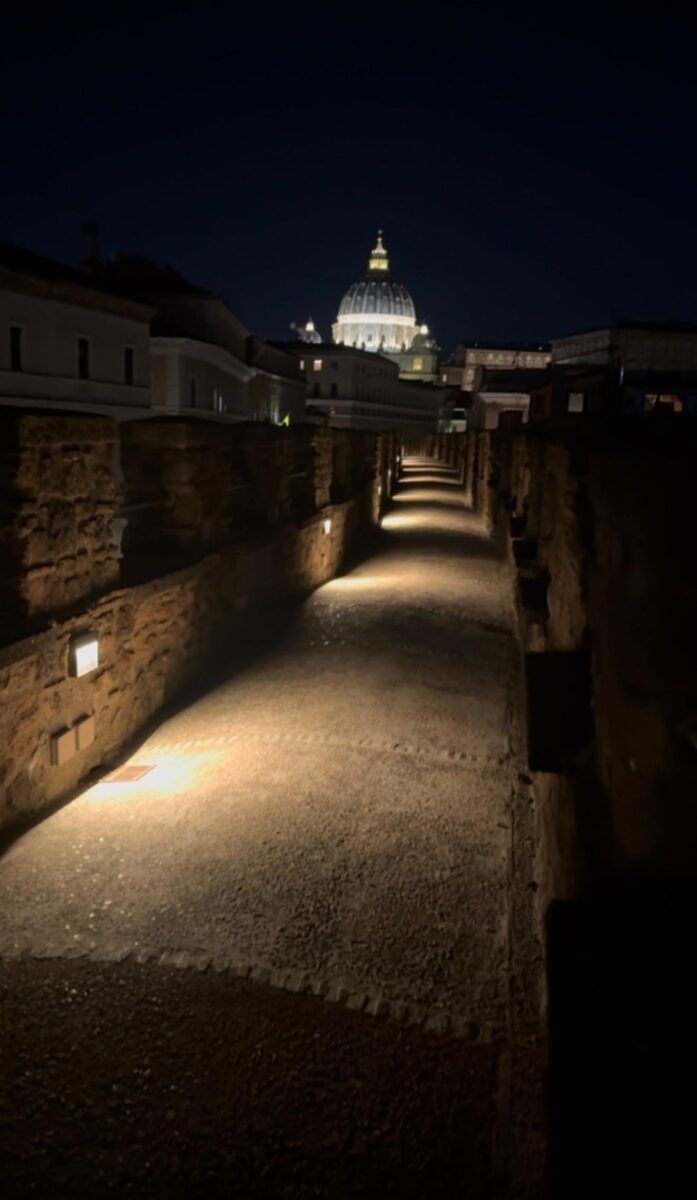 I VIDEO DI ROMA SEGRETA – Il Passetto di Borgo, il corridoio segreto dei Papi, 800 metri sospesi tra la paura e la salvezza I VIDEO DI ROMA SEGRETA – Il Passetto di Borgo, il corridoio segreto dei Papi, 800 metri sospesi tra la paura e la salvezza