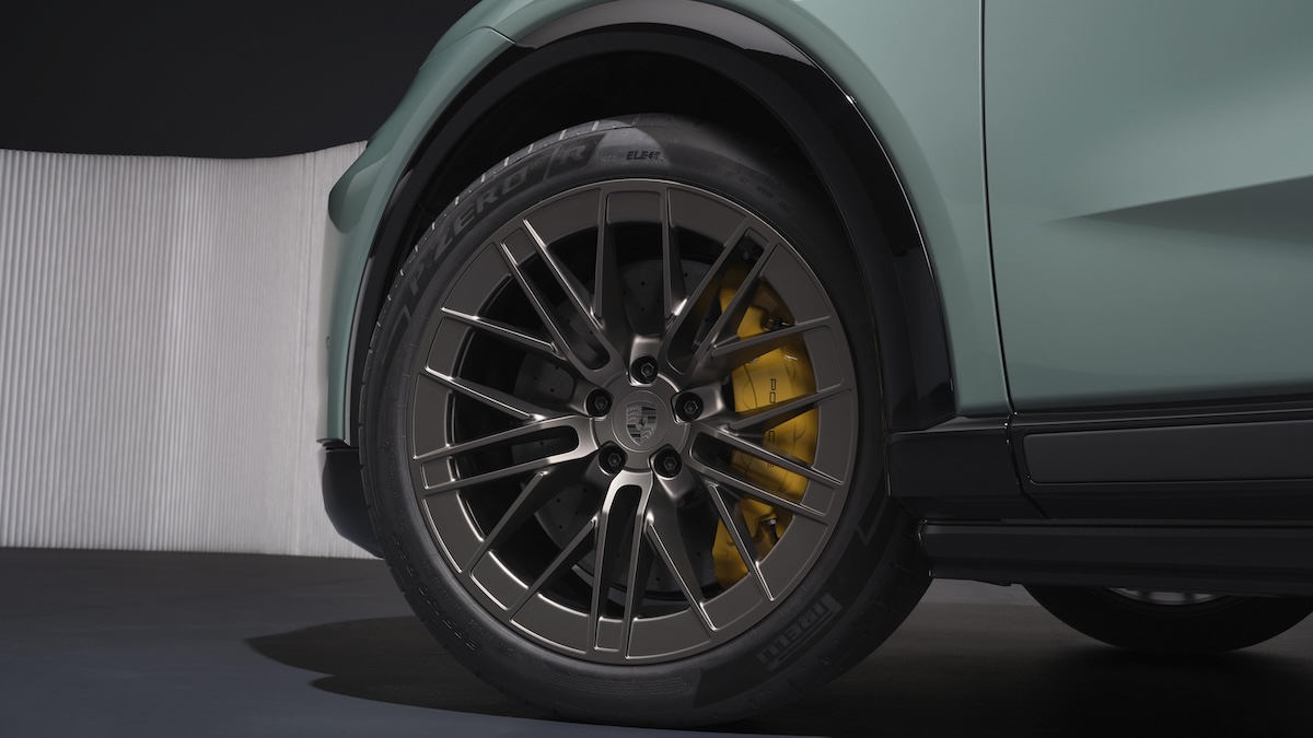 Pirelli firma i pneumatici della Cayenne Electric Pirelli firma i pneumatici della Cayenne Electric