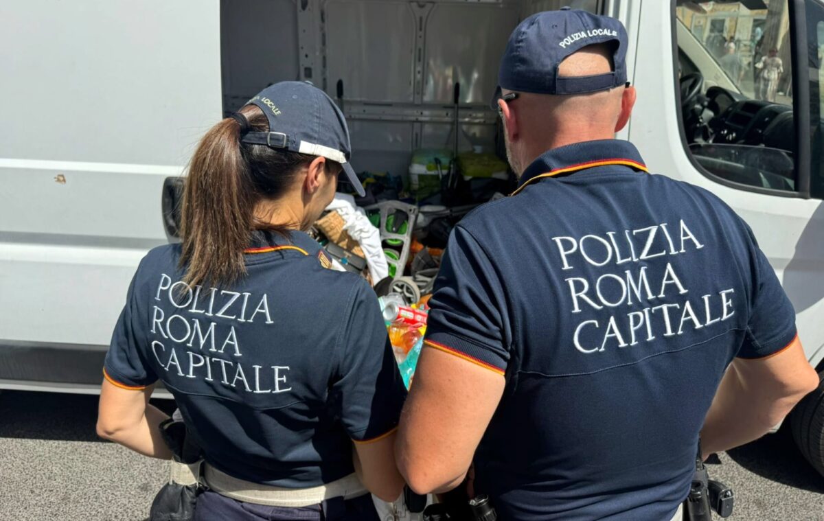 A Termini, dietro alle transenne una cucina: scoperto ristorante abusivo tra i cantieri di piazza dei Cinquecento A Termini, dietro alle transenne una cucina: scoperto ristorante abusivo tra i cantieri di piazza dei Cinquecento
