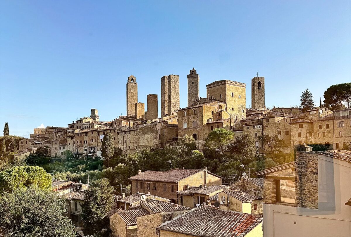 La Via Francigena entra nell’era digitale: un’app accompagna i pellegrini fino a Roma in tutte le lingue La Via Francigena entra nell’era digitale: un’app accompagna i pellegrini fino a Roma in tutte le lingue