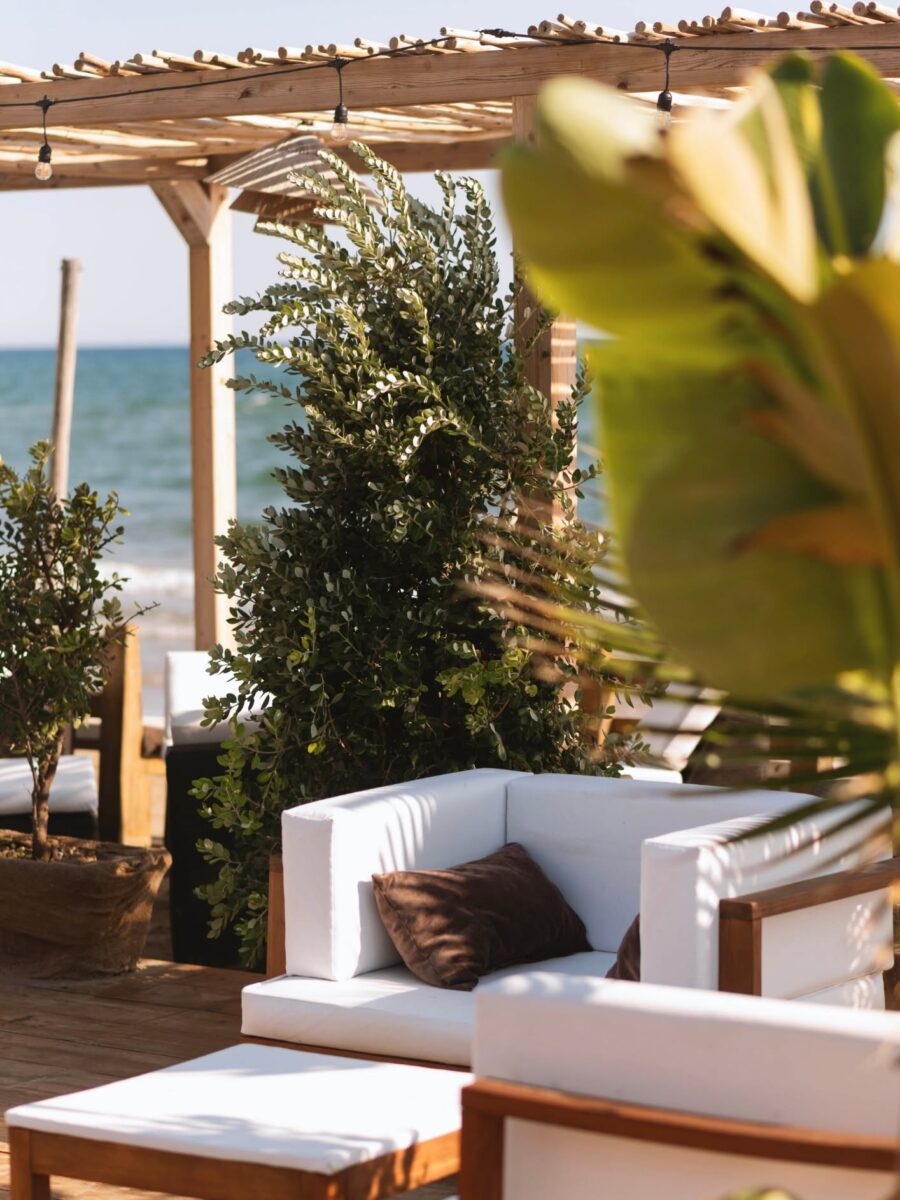 Dalle spiagge di Fregene al Golfo di Gaeta; viaggio nei beach club che stanno ridisegnando l’estate del Lazio Dalle spiagge di Fregene al Golfo di Gaeta; viaggio nei beach club che stanno ridisegnando l’estate del Lazio