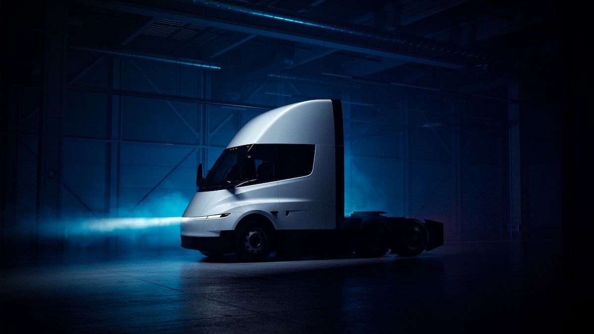 Tesla Semi arriva in Europa: ad Hannover il debutto Tesla Semi arriva in Europa: ad Hannover il debutto