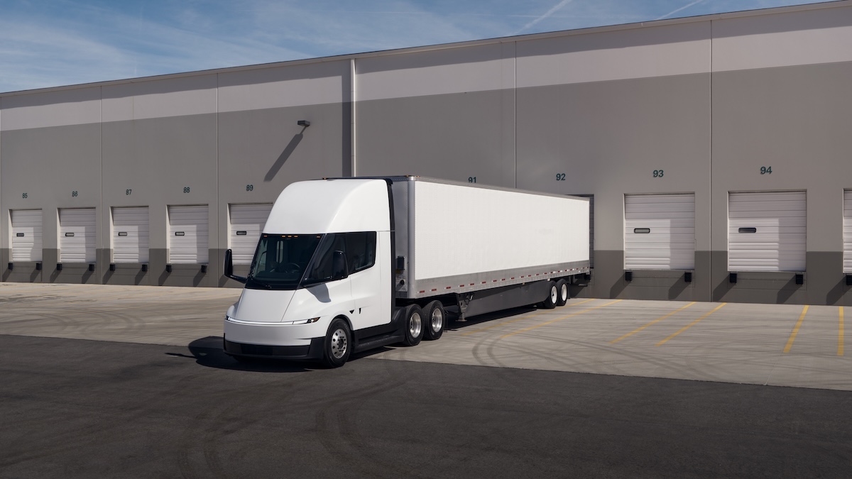 Tesla Semi arriva in Europa: ad Hannover il debutto Tesla Semi arriva in Europa: ad Hannover il debutto