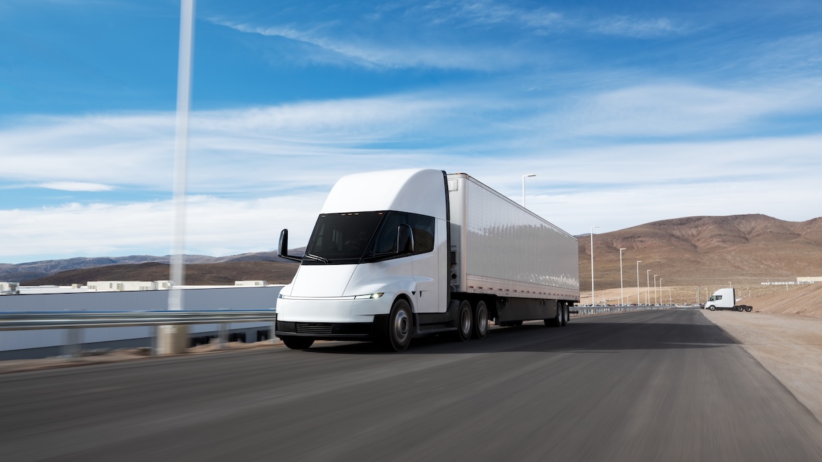Tesla Semi arriva in Europa: ad Hannover il debutto Tesla Semi arriva in Europa: ad Hannover il debutto