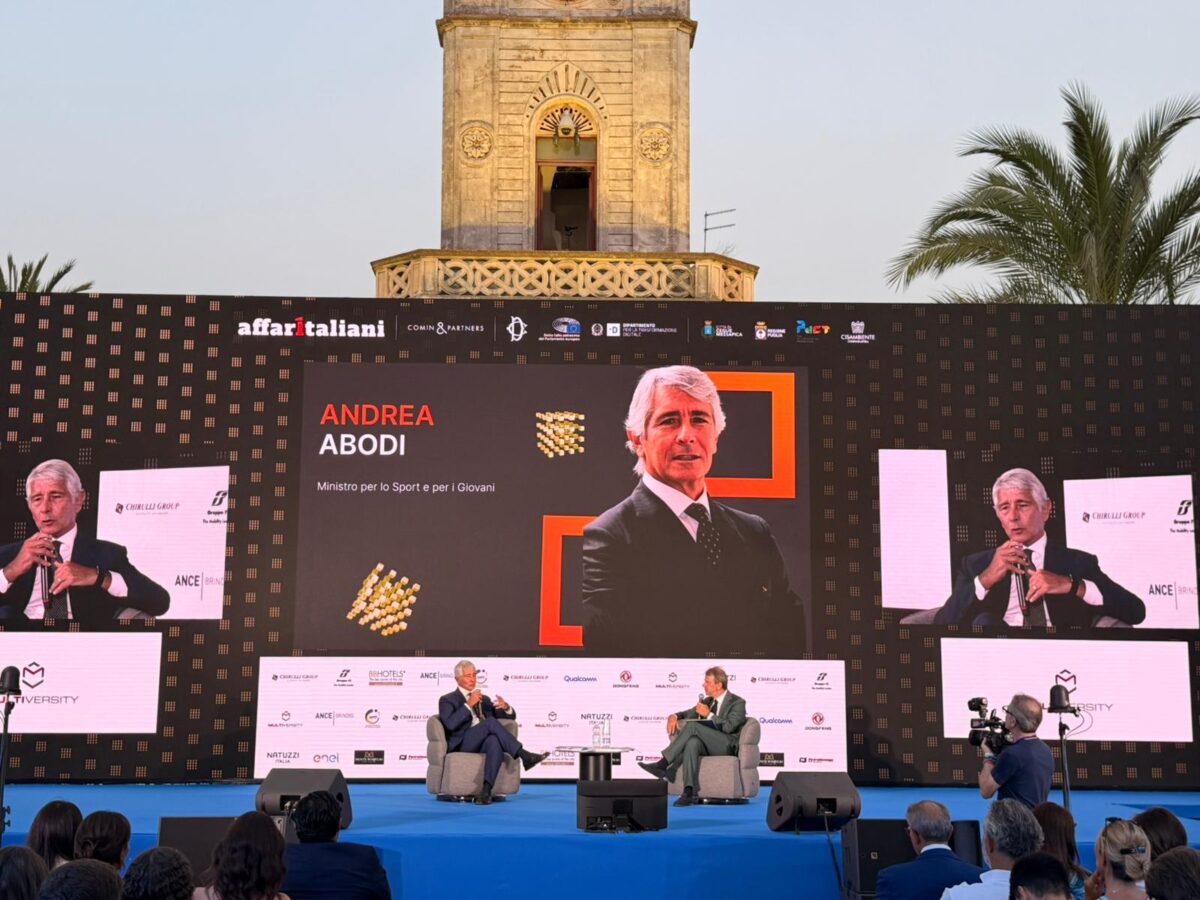 La Piazza 2026, Abodi: “45 interventi, non un euro di extracosto e non un giorno di ritardo. Il budget dei Giochi del Mediterraneo è in pareggio”
