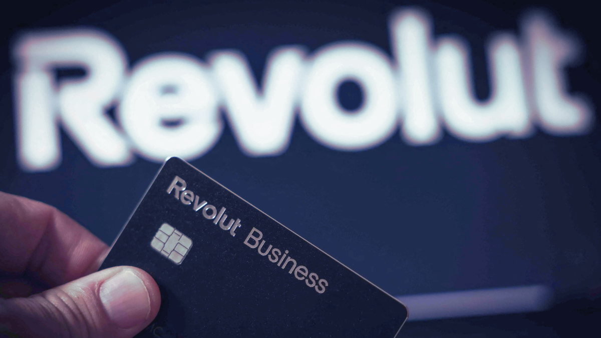 Cinque milioni di italiani con Revolut: il conto corrente in un’app mentre le banche sono chiuse in riunione Cinque milioni di italiani con Revolut: il conto corrente in un’app mentre le banche sono chiuse in riunione