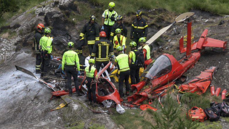Elicottero ultraleggero urta i cavi della funivia e precipita in fiamme: morti il pilota e una milanese di 63 anni