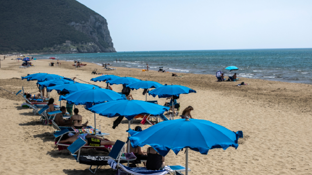 Sabaudia, la crisi morde e Confcommercio avverte: “Città in difficoltà”. Il turismo non è più sufficiente Sabaudia, la crisi morde e Confcommercio avverte: “Città in difficoltà”. Il turismo non è più sufficiente