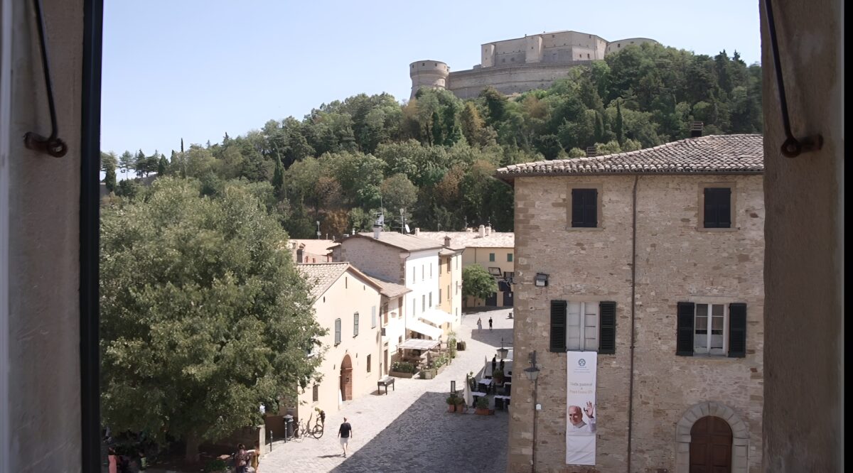 Open Fiber, la fibra ottica arriva a San Leo in Emilia Romagna Open Fiber, la fibra ottica arriva a San Leo in Emilia Romagna