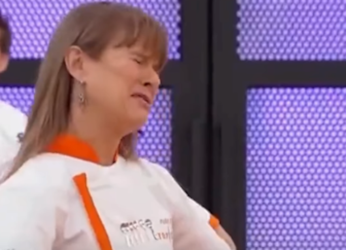 Scandalo a Top Chef Vip, la concorrente in lacrime: “Non posso cucinare un cucciolo” – VIDEO Scandalo a Top Chef Vip, la concorrente in lacrime: “Non posso cucinare un cucciolo” – VIDEO