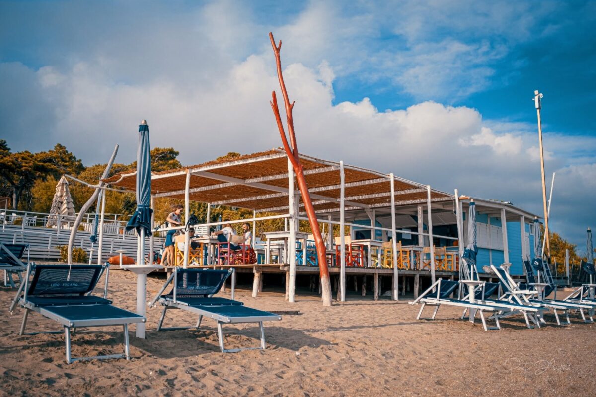 Dalle spiagge di Fregene al Golfo di Gaeta; viaggio nei beach club che stanno ridisegnando l’estate del Lazio Dalle spiagge di Fregene al Golfo di Gaeta; viaggio nei beach club che stanno ridisegnando l’estate del Lazio