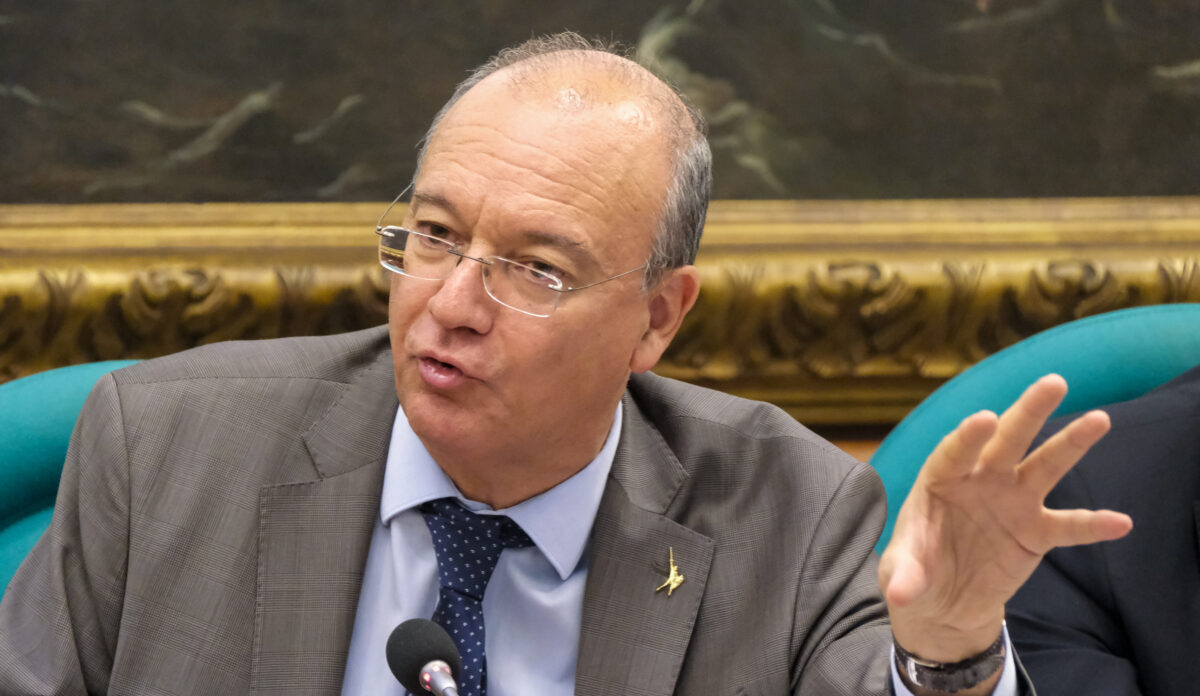 Scuola e il tetto degli alunni stranieri in classe, Valditara: “Con Mattarella interlocuzione molto positiva. Vogliamo evitare l’Alabama degli anni ’50” Scuola e il tetto degli alunni stranieri in classe, Valditara: “Con Mattarella interlocuzione molto positiva. Vogliamo evitare l’Alabama degli anni ’50”